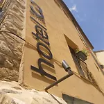 3 Arcs Hotel